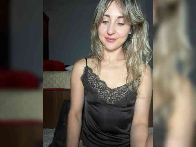 LunaSecret1 webcam