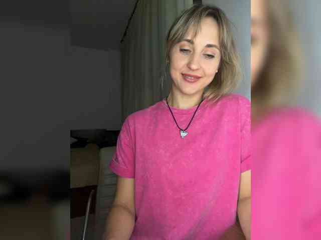 LunaSecret1 webcam