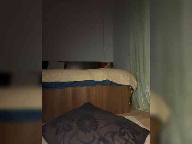 LunaSecret1 webcam