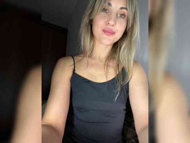 LunaSecret1 webcam