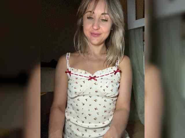 LunaSecret1 webcam
