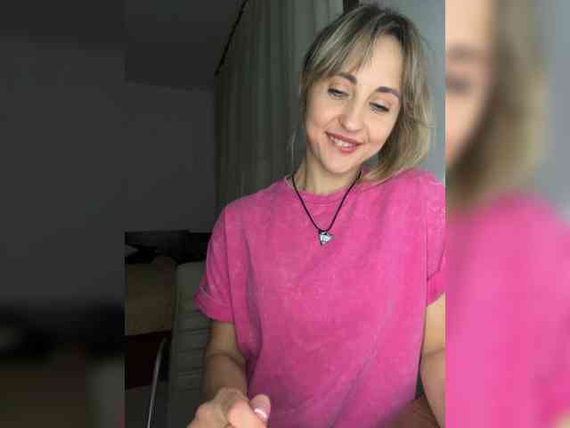 LunaSecret1 webcam