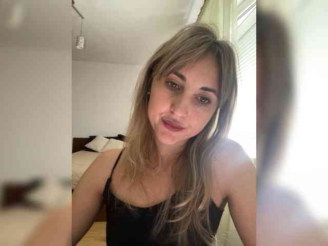 LunaSecret1 webcam