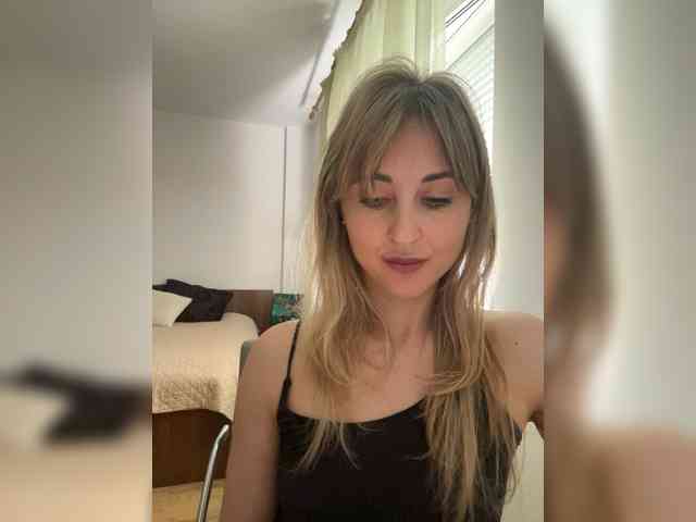 LunaSecret1 webcam