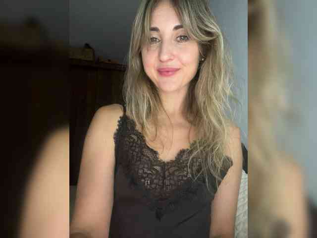LunaSecret1 webcam