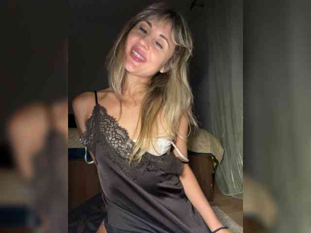 LunaSecret1 webcam