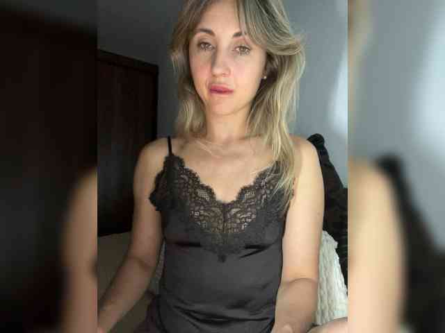 LunaSecret1 webcam
