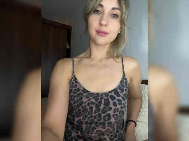 LunaSecret1 webcam