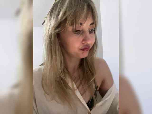 LunaSecret1 webcam
