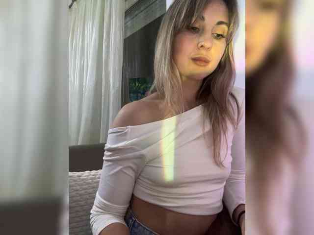 LunaSecret1 webcam