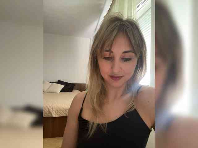 LunaSecret1 webcam
