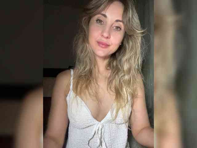 LunaSecret1 webcam