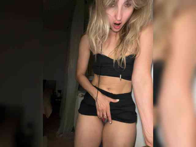 LunaSecret1 webcam