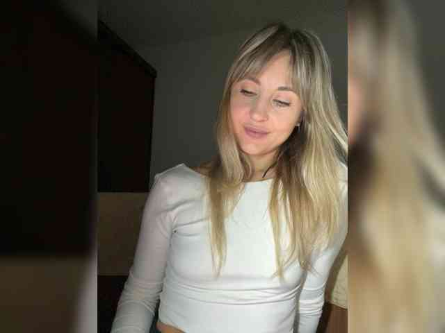 LunaSecret1 webcam