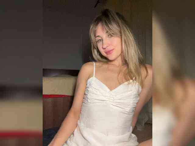 LunaSecret1 webcam