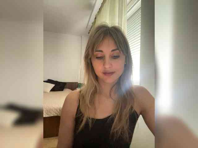 LunaSecret1 webcam