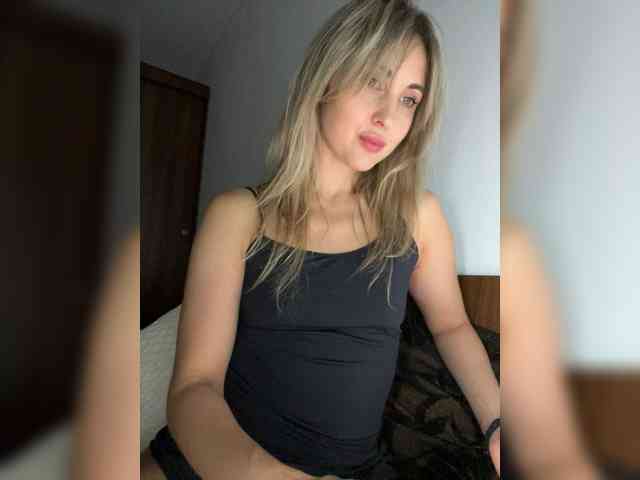 LunaSecret1 webcam