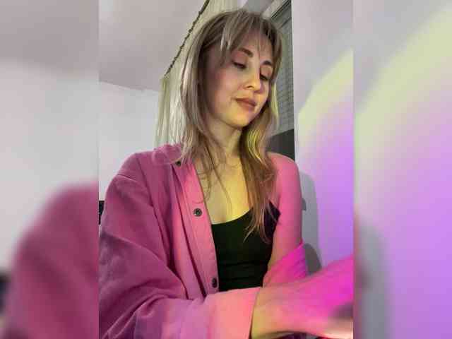 LunaSecret1 webcam