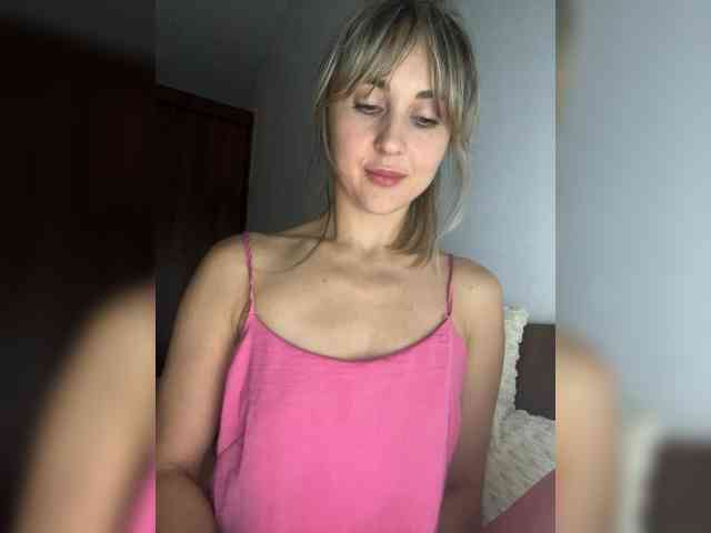 LunaSecret1 webcam