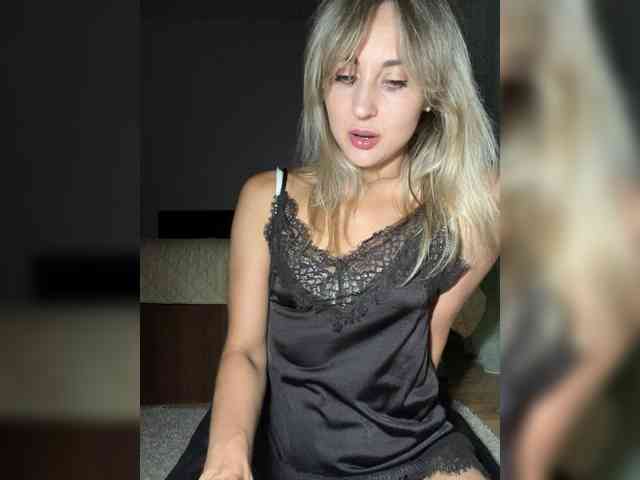 LunaSecret1 webcam