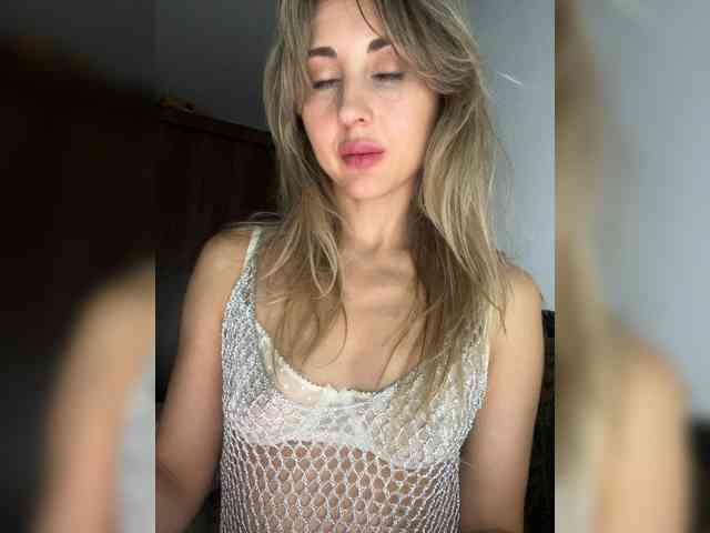 LunaSecret1 webcam