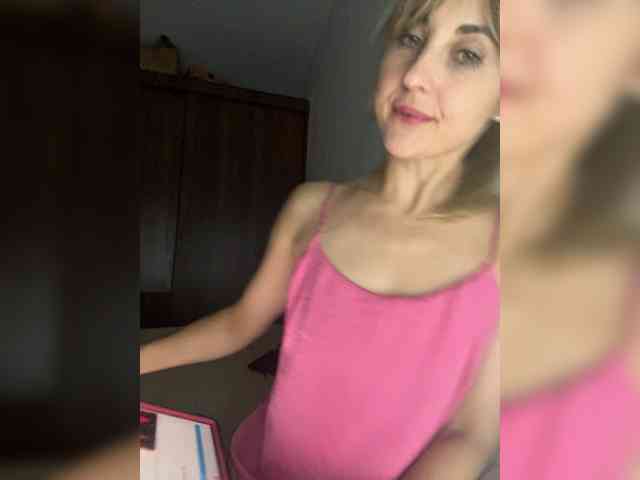 LunaSecret1 webcam