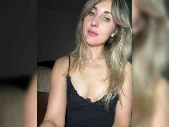 LunaSecret1 webcam