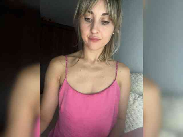 LunaSecret1 webcam