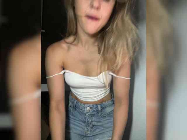 LunaSecret1 webcam