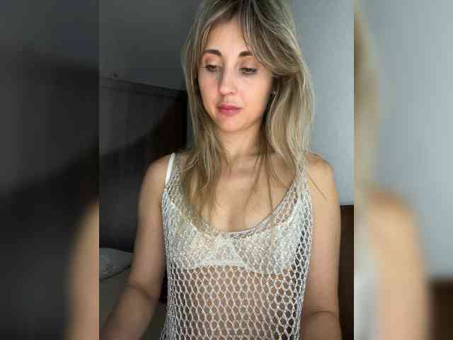 LunaSecret1 webcam