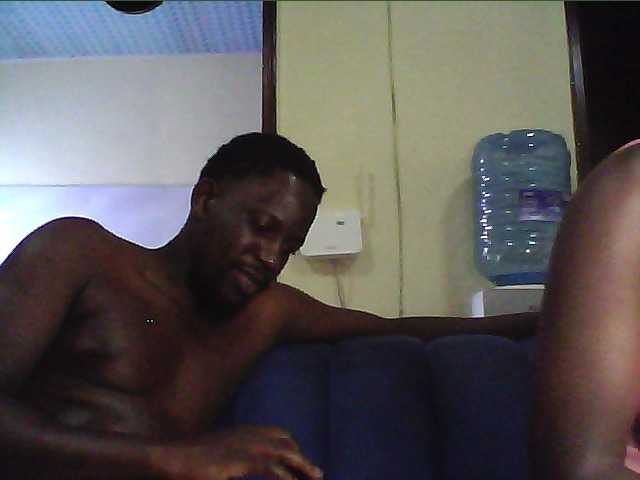 Hollykings's BongaCams show and profile