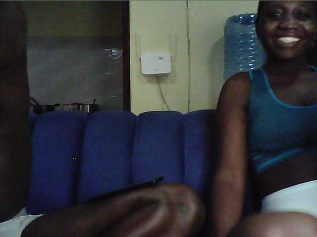 Hollykings's BongaCams show and profile