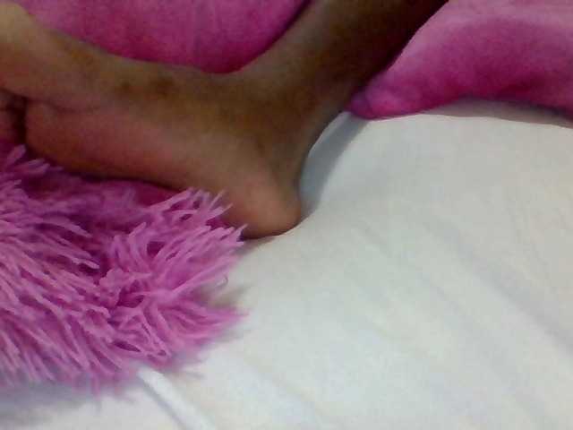 Juanitamami's BongaCams show and profile