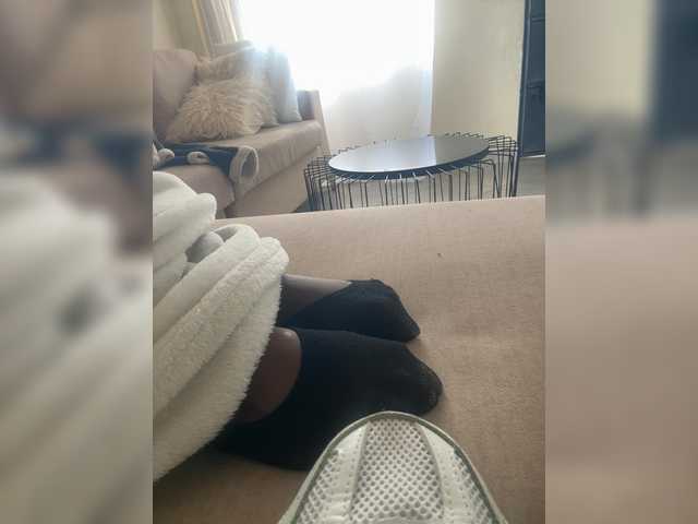 Juanitamami live cam on BongaCams