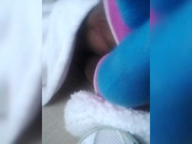 Juanitamami live cam on BongaCams