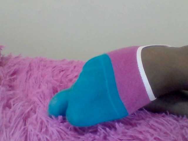 Juanitamami's BongaCams show and profile