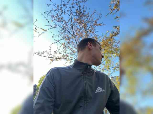 Maxwell-18