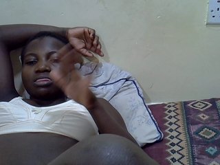 Prettiegal's Live Webcam