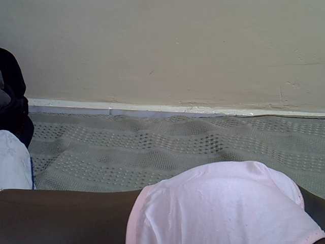 Prettiegal's BongaCams show and profile