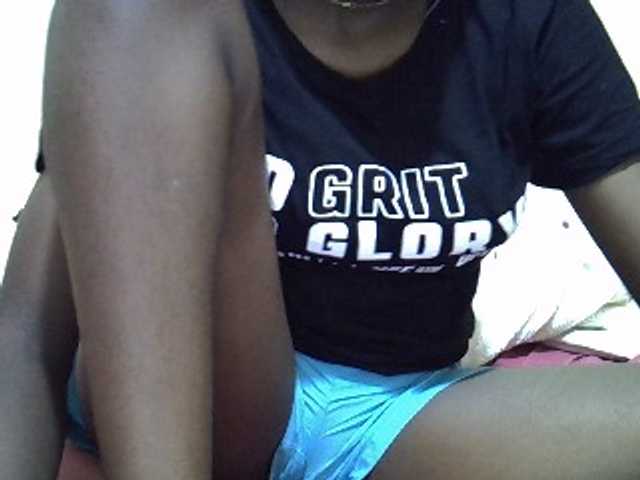 Prettiegal live cam