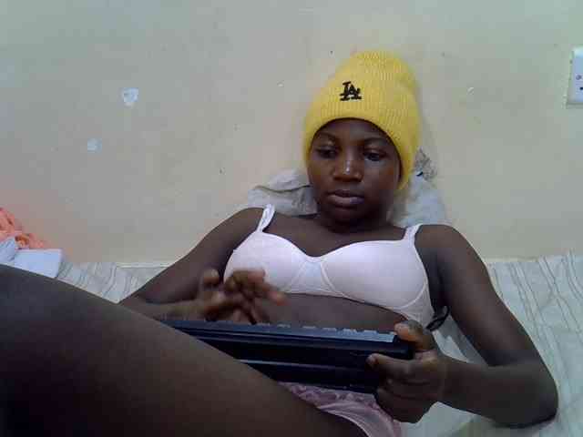 Prettiegal webcam