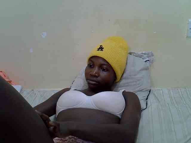 Prettiegal webcam