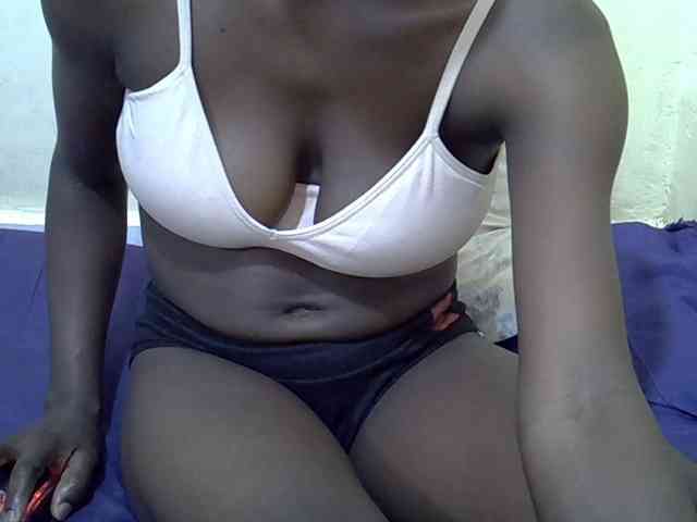 Prettiegal webcam