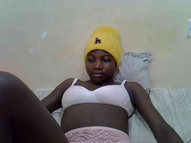 Prettiegal webcam