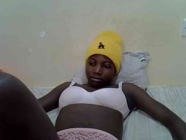 Prettiegal webcam