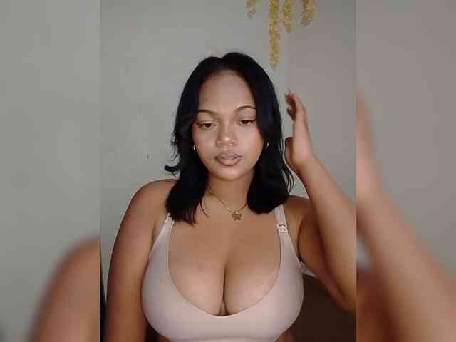 Annah261 webcam