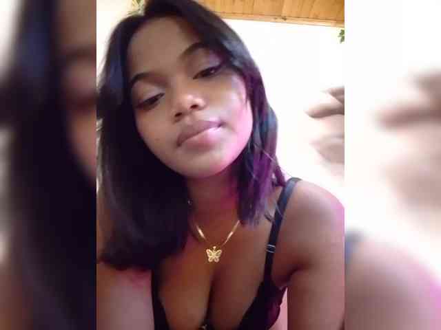 Annah261 webcam
