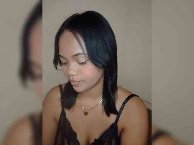 Annah261 webcam