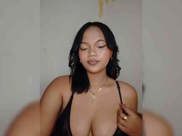 Annah261 webcam