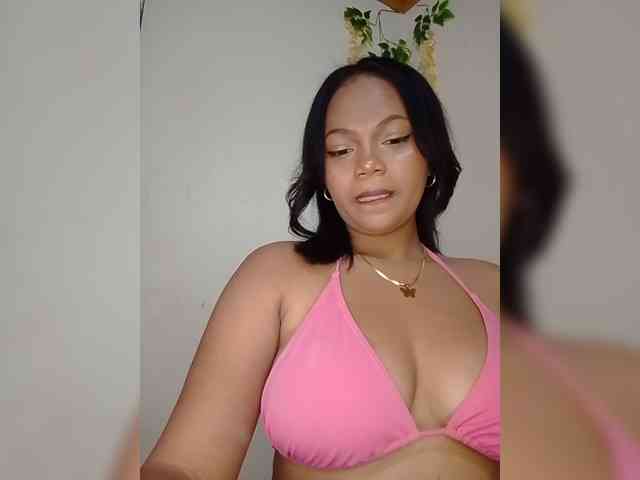 Annah261 webcam